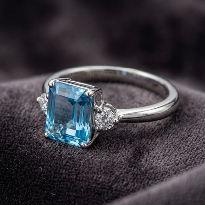 Anillo Aguamarina