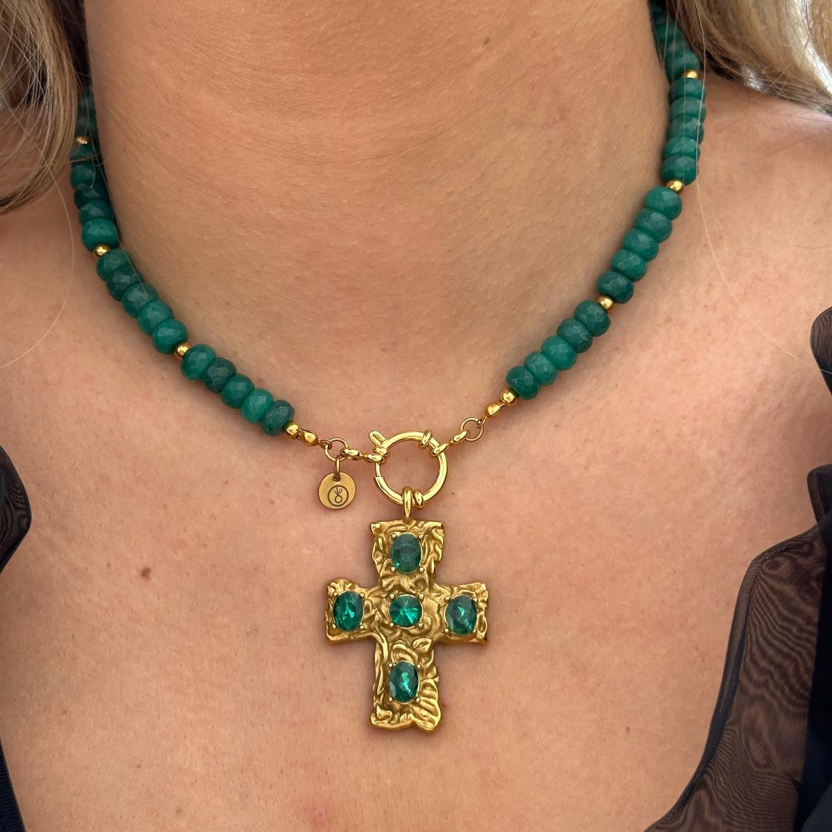 Collar Cruz (4 colores y personalizable)